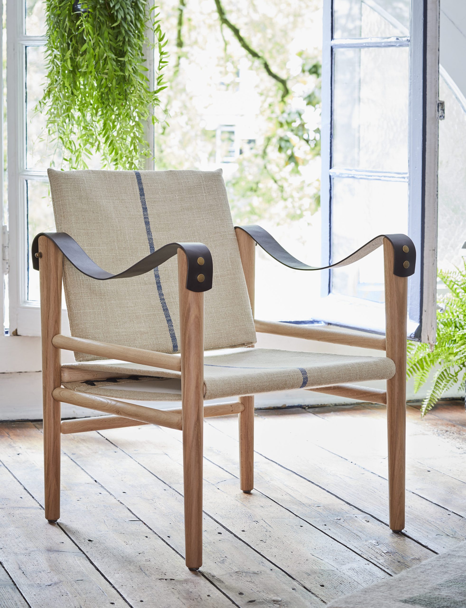 Fauteuil en bois cuir et lin compact temps libre F1 L'INATELIER Nantes