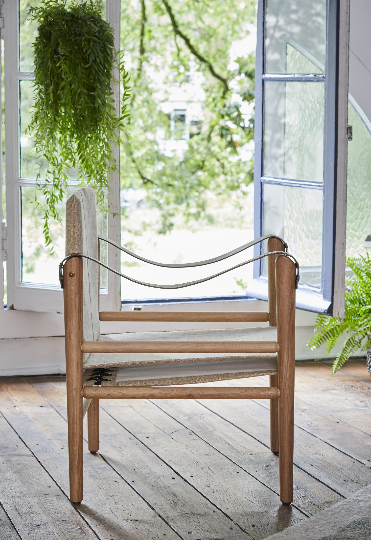Fauteuil en bois cuir et lin compact temps libre F1 L'INATELIER Nantes