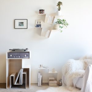 Meuble de rangement platine et vinyles en métal – JEUSTENE- Blanc - Gaelle Pinel_nantes_l'Inatelier_made in france_artisanat contemporain_fait main_décoration_intérieur_l'Inatelier_Rennes