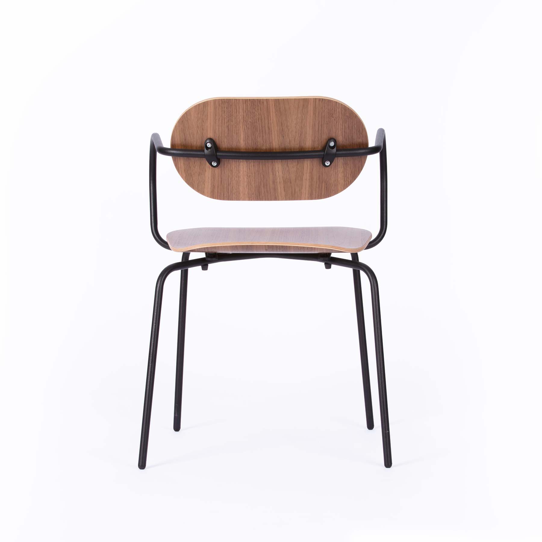 la-chaise-française_déco_assise_bois_made-in-france_artisanat-français_contemporain_bois_leger_ecoresponsable_design_mif_responsable_local_fauteuil_métal_art_artisan_chaise_table_bureau_nantes_l'inatelier_linatelier_beau_moderne_confort_dos_décoration-interieure_inspiration