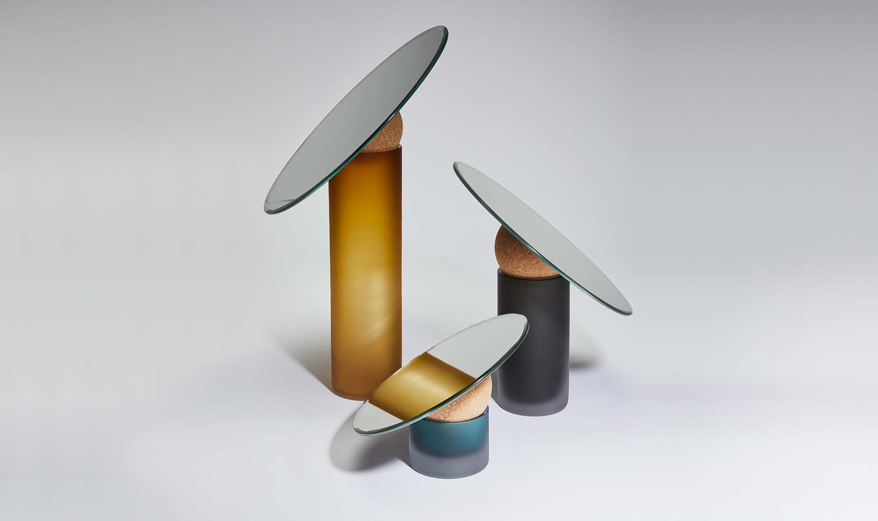 miroir_sculpture_décoration_astra_verre-soufflé_clémence birot_design_art_artisanat_français_nantes_collection_verre-soufflé_décoration intérieure_linatelier_trio