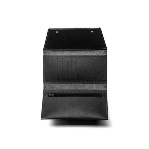 Portefeuille-cuir-recyclé-maison-origin-fond-blanc-noir
