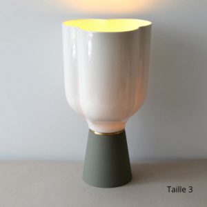 Lampe à poser en porcelaine